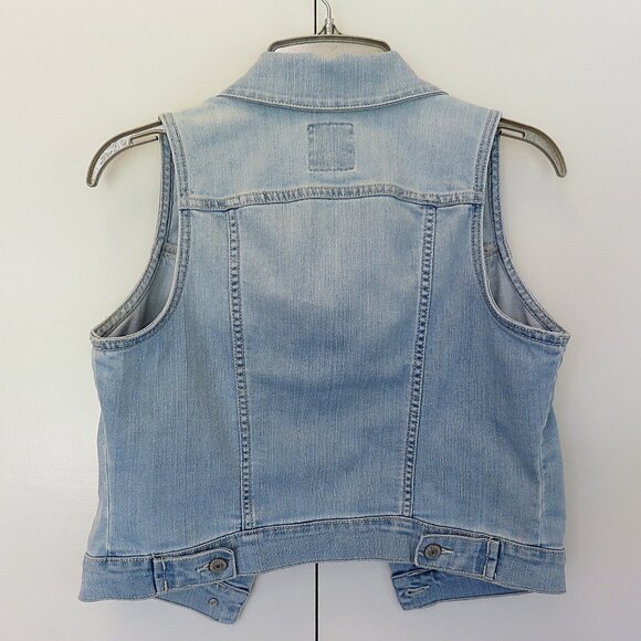Light Blue Jean Vest Old Navy XS......................325 - Picture 2 of 11